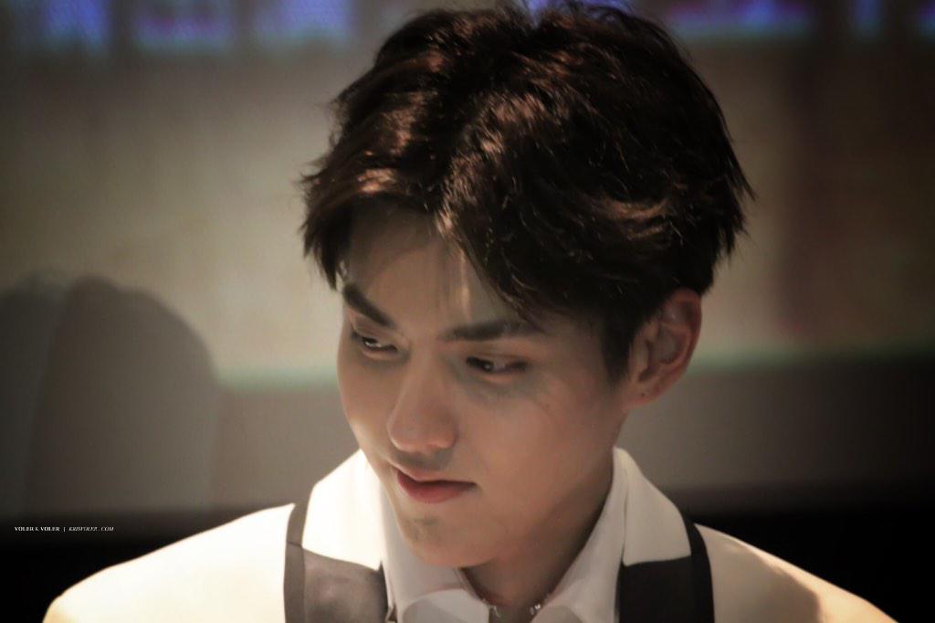 KrisFanboard tweet picture