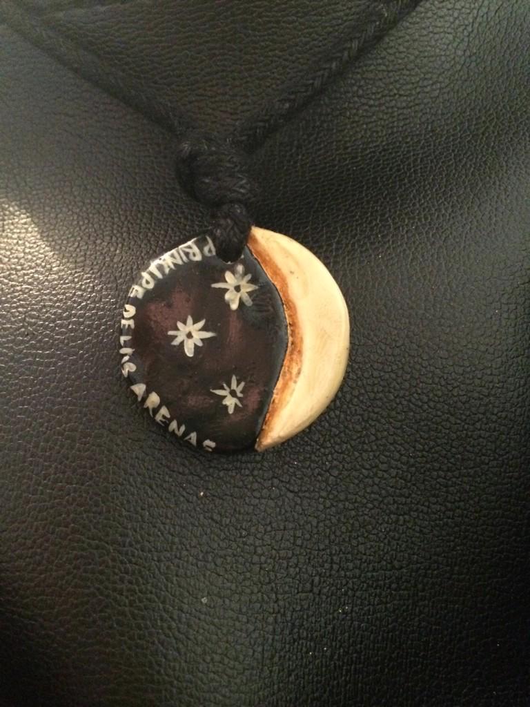 CSaecios's tweet photo. Durante la actuación se sorteará un polar y un collar a todas las personas que participen con el hashtag (1/2) http://t.co/zxwTUAXF2K