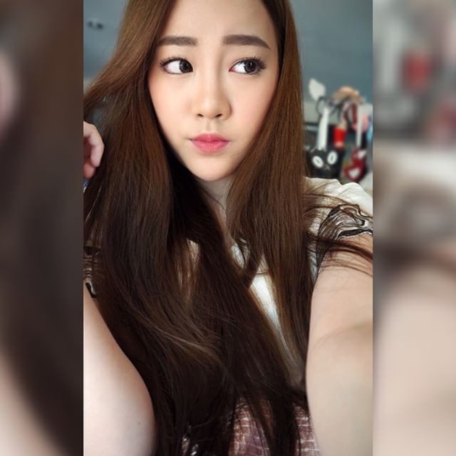 IG:mintchyy  คอนแท้คเลนส์สวยๆ จากร้าน@protrend_tdbeauty ใส่สบาย ตาไม่แห้ง