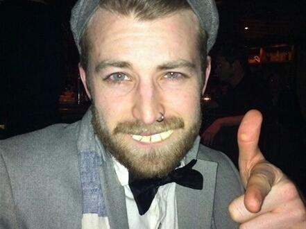 JEREMY DAVIS! Happy birthday Please have a good one! Thanks for being born 30 years ago & hot 