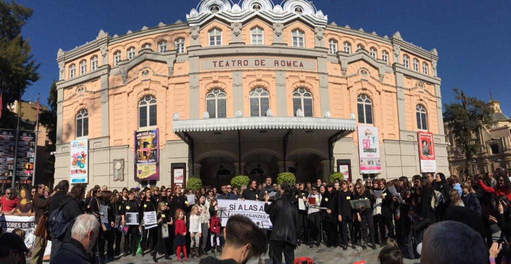 DailyMur's tweet photo. "@Halcon_Eye: @DailyMur #apuestaporlasartes http://t.co/sATryt8W8K"