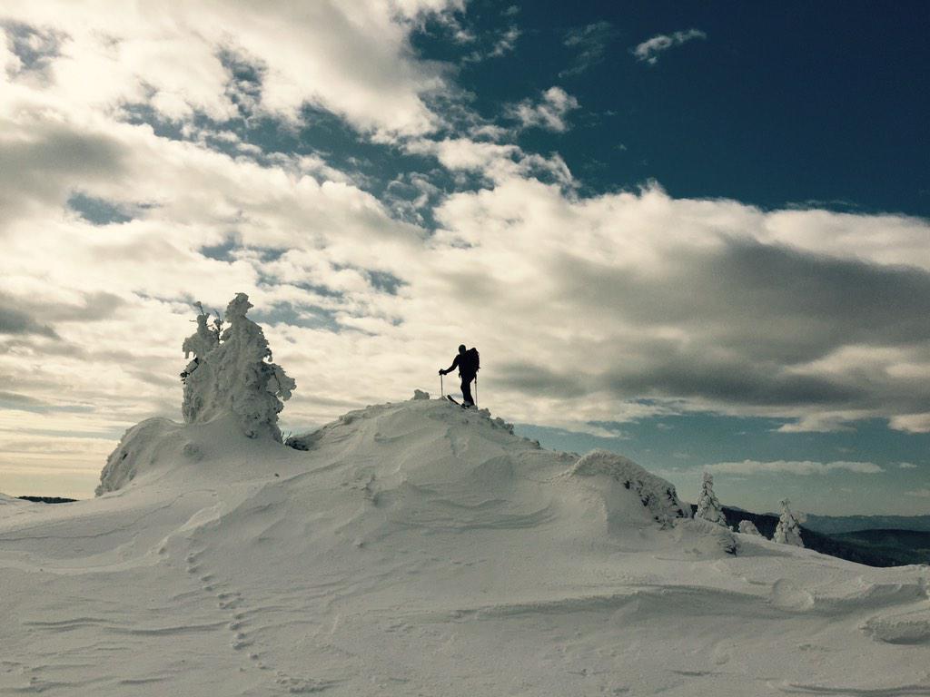 TomislavSkender's tweet photo. Raj... #turno skijanje #risnjak #snijeg http://t.co/q6rogsdeN4