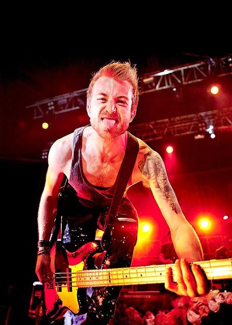 Happy 30th Birthday to my favorite bassist out there, Jeremy Davis! Wish you all the best 