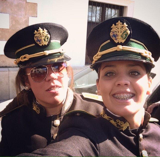 thisvane's tweet image. "@CriisGG9: Una pesadilla eso si adorable pero pesadilla.. @thisvane 🎺 🎶 #LaPollo #Compi #NoSeFuma #Alambritos 🐣🚭😂🎵😁 http://t.co/zuzC1SAytR"