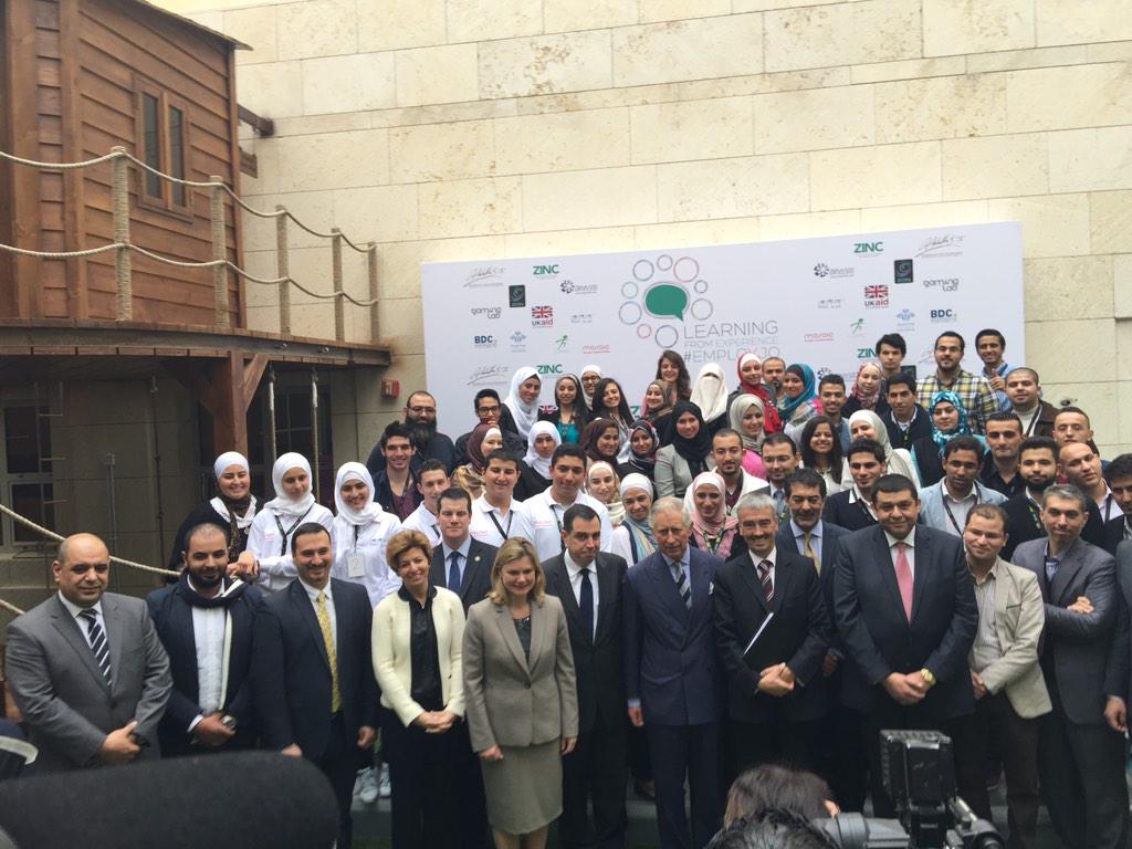 ZainJo's tweet photo. A group photo for the participants of #Learning from experience training with HRH Prince Charles #EmployJO #Zain_ZINC http://t.co/0Cch8DbPoO