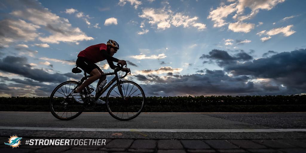 MiamiDolphins's tweet image. #TackleCancer 

#StrongerTogether