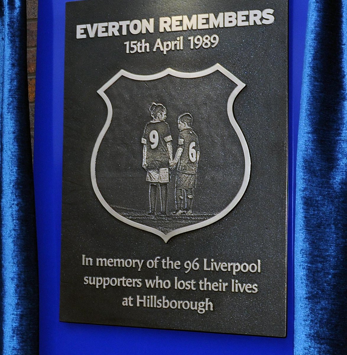 Liverpool Fc On Twitter Watch How A Hillsborough Memorial Plaque Was Unveiled By Everton At Goodison Park Yesterday Http T Co Ocrqth3utt Http T Co Gx4oi7t56z