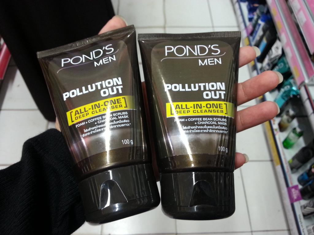 it's my morning preparation to face pollution, what about you? <a href="/pondsmenID/">Pond's Men Spider-Man Limited Edition</a> #PollutionOutID