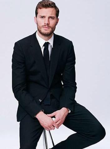 TuChristianGrey's tweet photo. Nuestra pareja favorita es portada de otra revista -fotos nuevas- #50SombrasDeGrey http://t.co/BiCQwspEoX