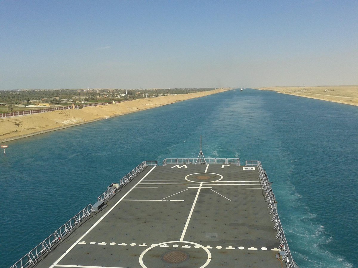 Rene_Luyckx's tweet photo. Van Middellandse naar Rode Zee: #JWIT is Mission Capable. En bijna aangekomen in operatiegebied @EUNAVFOR. http://t.co/cdb80oRoTi