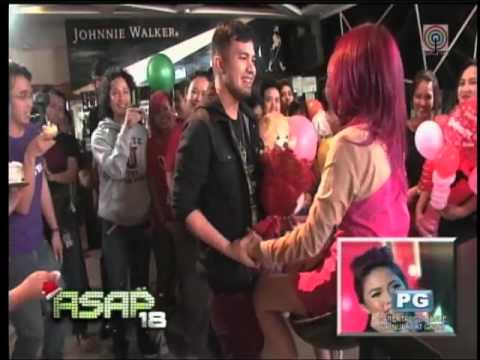 EMA2TRADE2's tweet image. WATCH: Yeng gets birthday surprise from BF vid.staged.com/J9xn #staged