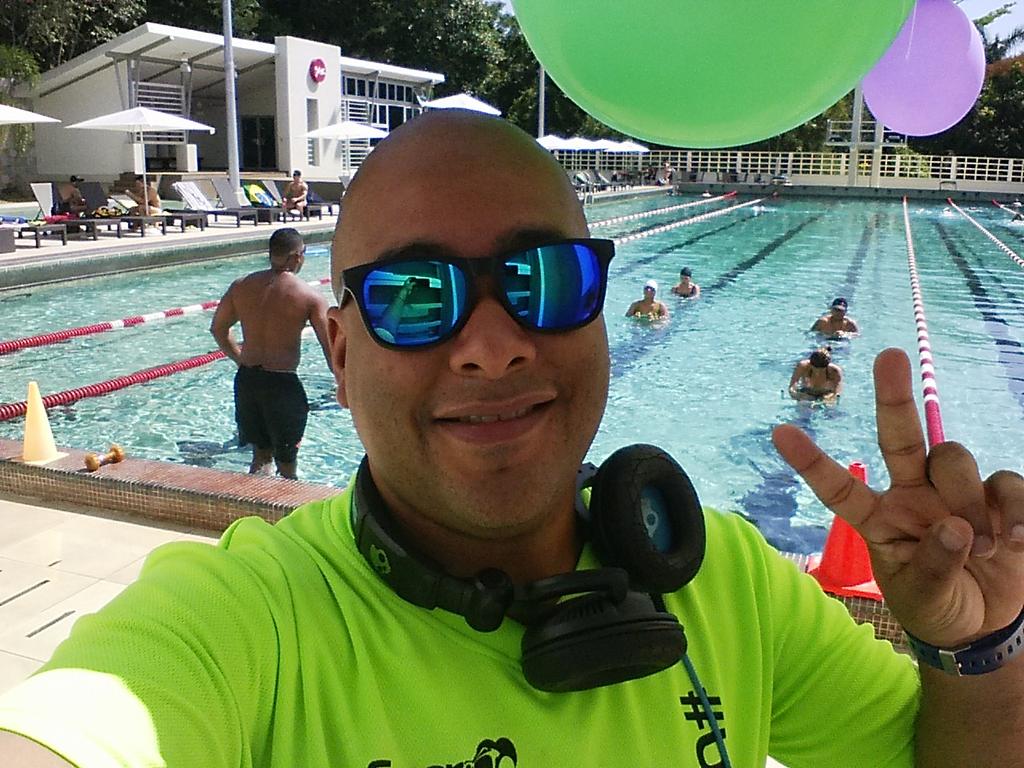 Supah_DJ's tweet image. Ya estamos poniendo buena música en @PowerClubHW #PoolBiking 
#UrbanoLive
@Urbano507com