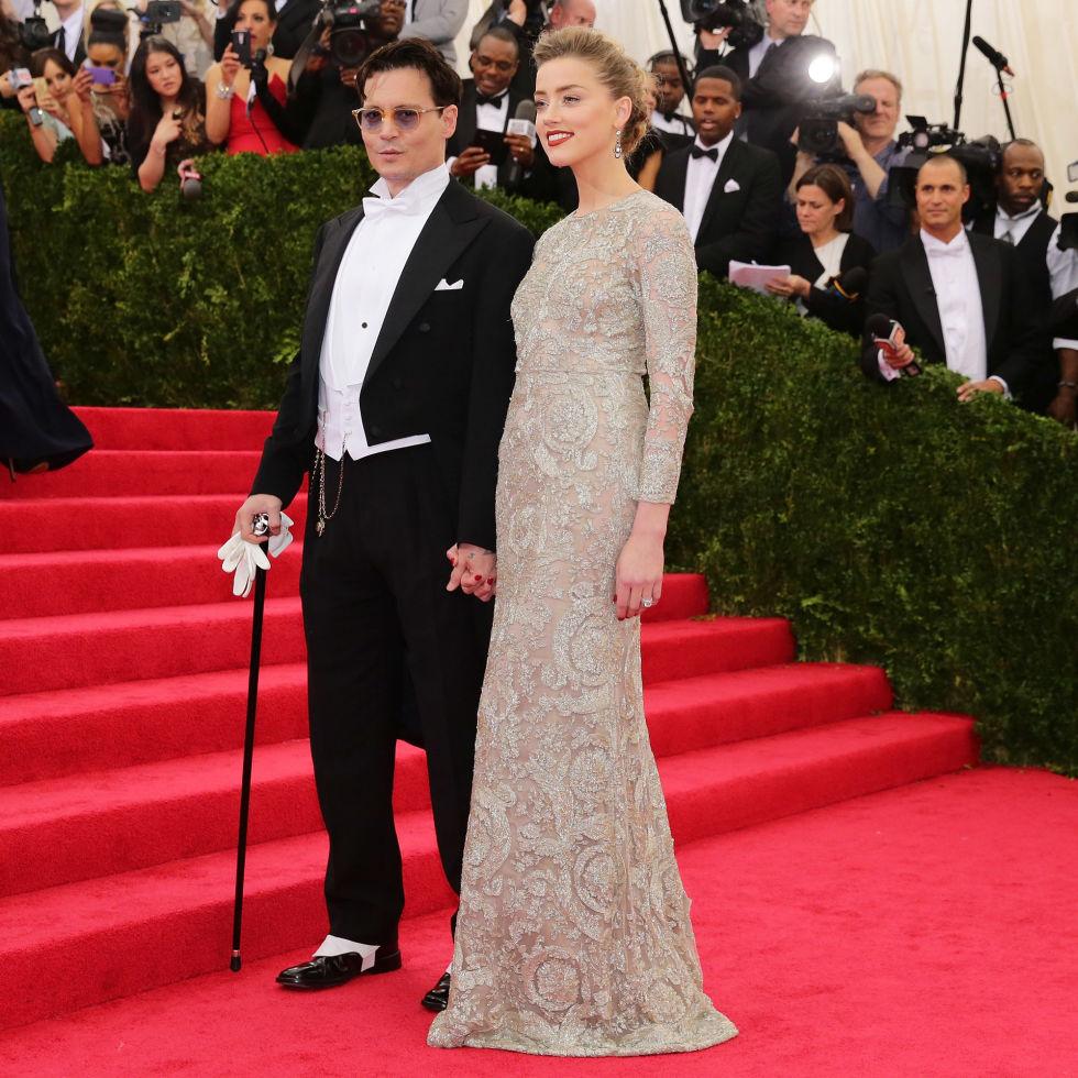 HUGE congratulations are in order for Johnny Depp and Amber Heard! hbazaar.co/6017Lr3h