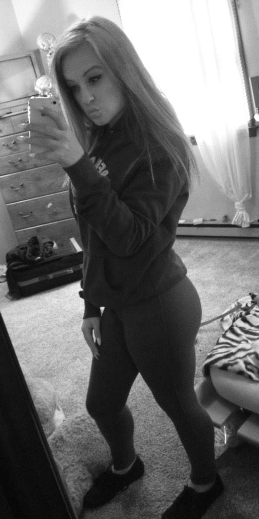 emmerz_x's tweet photo. #selfappreciationtweet 🔥🔥 http://t.co/T0wYIs3Xfq
