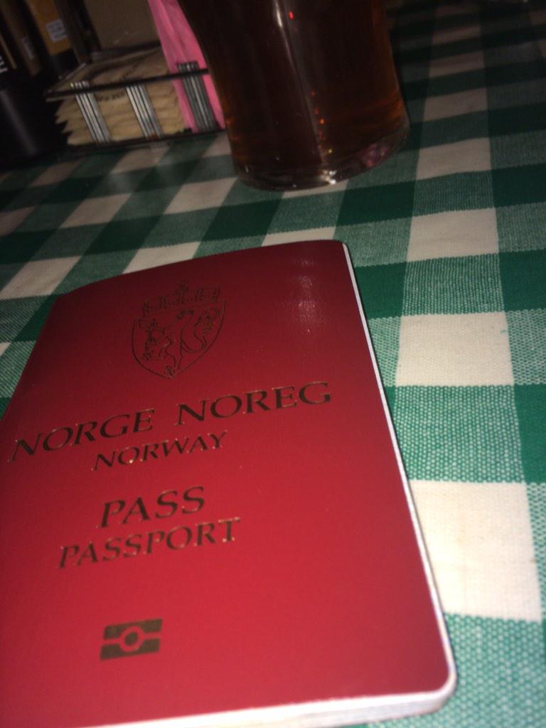 MrLittlehill's tweet image. Tar med #passet på tur til England