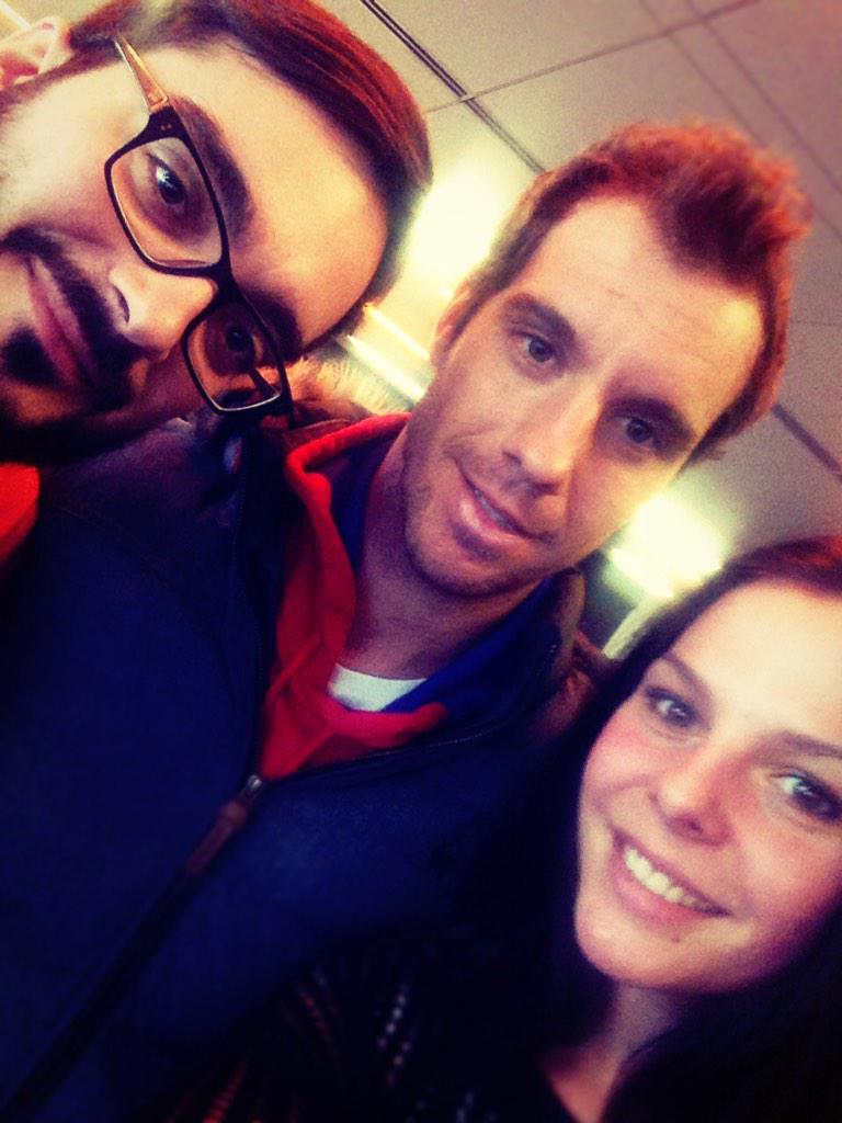 OpenOccitanie's tweet photo. Dernier selfie de la victoire avec l'équipe #SocialMedia ! Bravo @richardgasquet1 #Finale #Montpellier #OSDF15 http://t.co/eLPIyIN3gP