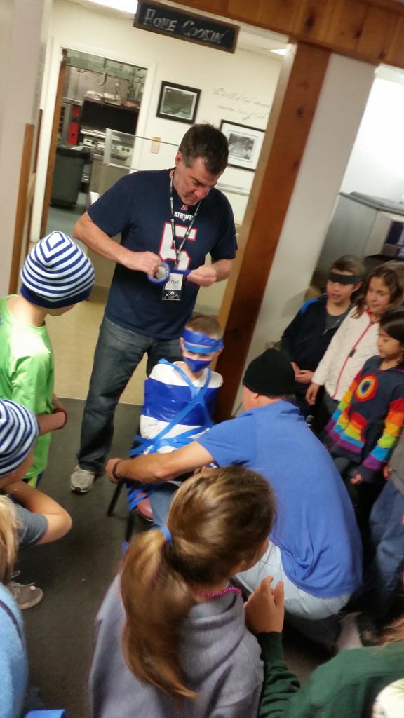 MarinersKidCamp's tweet photo. Good morning! Our tradition to the camper that exemplifies camp spirit http://t.co/2eYcwDQnuS