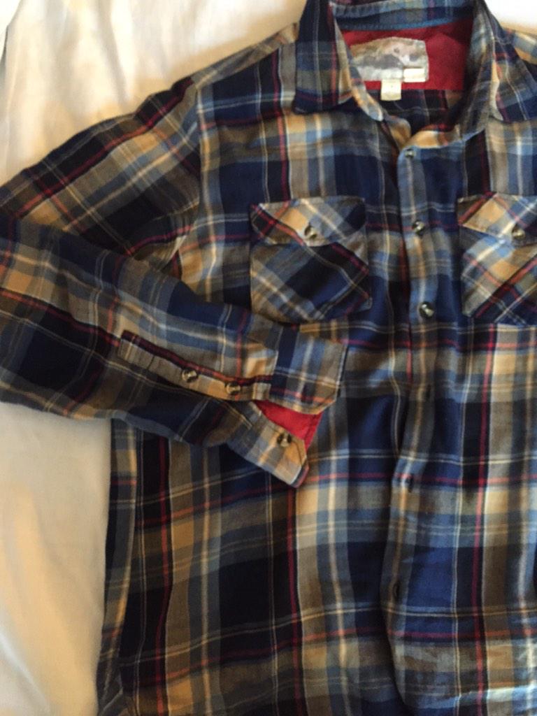 rikdikyeless's tweet photo. In Seattle this weekend. I made sure to bring my best flannel. http://t.co/AvW16K5H49