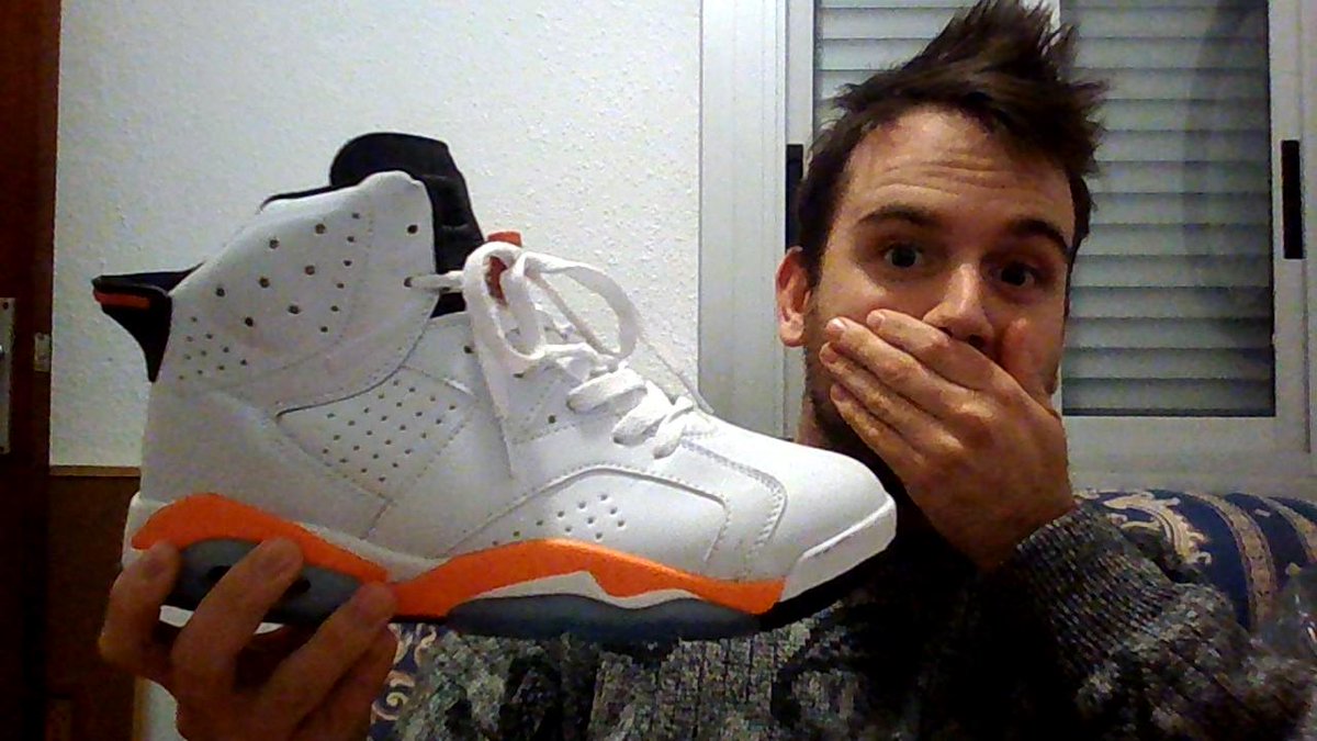 djthawe's tweet photo. #jordan #JordanKnightDay #jordan6 #zapatodeplata #bambas #ShoesAddict http://t.co/sBnyqBWpYt
