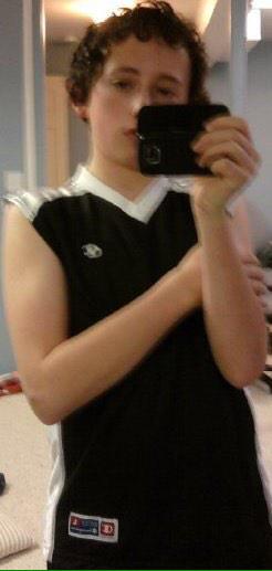bradimirputin's tweet photo. Look at those young biceps #Swole #SliderPhone http://t.co/PZvMtAC5Sx