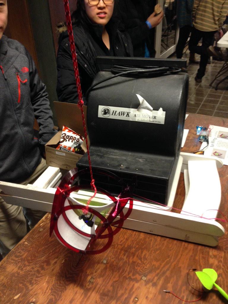 Tur-blimp, generating more power than windmill propellers three times its size