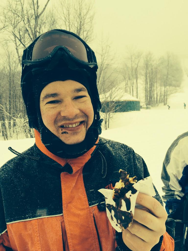 Shan_Clan's tweet photo. @OkemoMountain @wafflecabin - @elseamus -hard to say which is sweeter the conditions today or warm waffles? http://t.co/xHAgLeQBsq