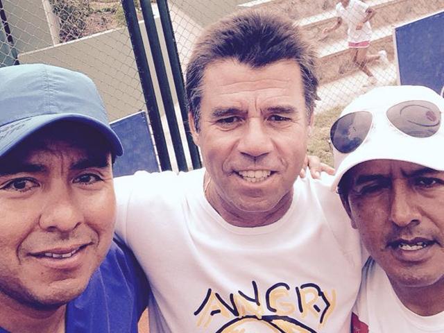 RPPDeportes's tweet photo. [AUDIO] #PabloArraya: "No voy a inculcar un régimen militar en la #CopaDavis" http://t.co/fzk16FOyoV http://t.co/UpbK83ly4l