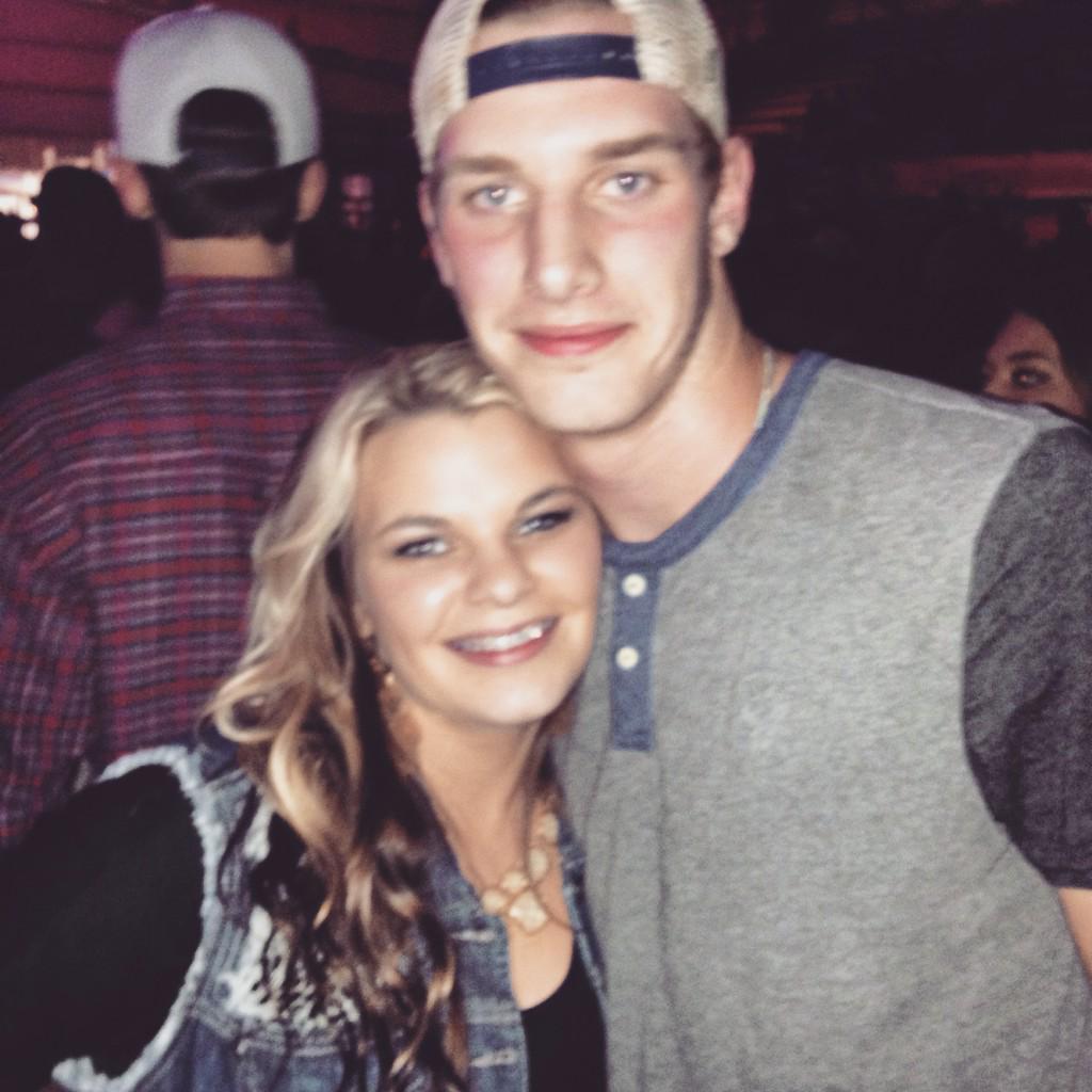 lpaigee13's tweet photo. Bubs💗😊@Lorfing_18 #KFF http://t.co/YjCBuMJrYB