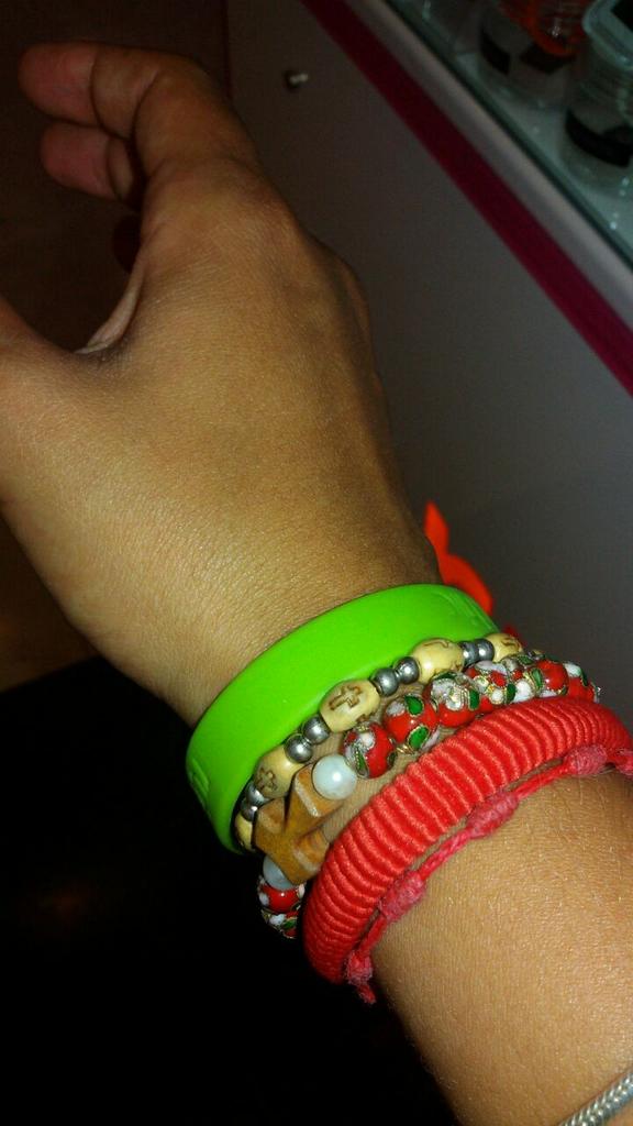 RosanaTestino's tweet photo. @FloraDiz gracias por regalármela para pedir x @verdevicente 💚#Lauti#Padreleoncio#Sofhi🌠contreras😚 http://t.co/J2WIp7MKmt