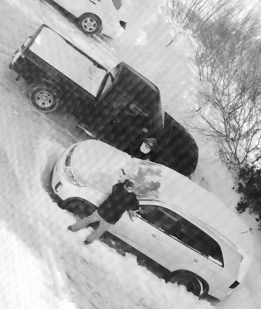 iamrachelpeters's tweet image. How cute are my parents? I look out the window &amp;amp; they r cleaning my car off. #sciaticaproblems