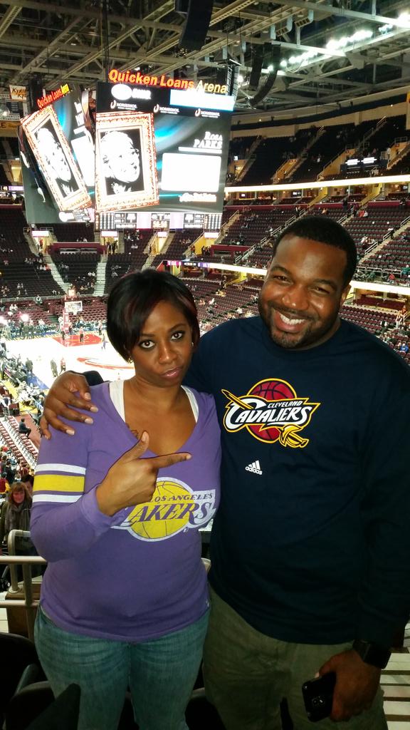 VonDiggy21's tweet photo. #AllForOne we make it work lol http://t.co/lPHs0Dggxf