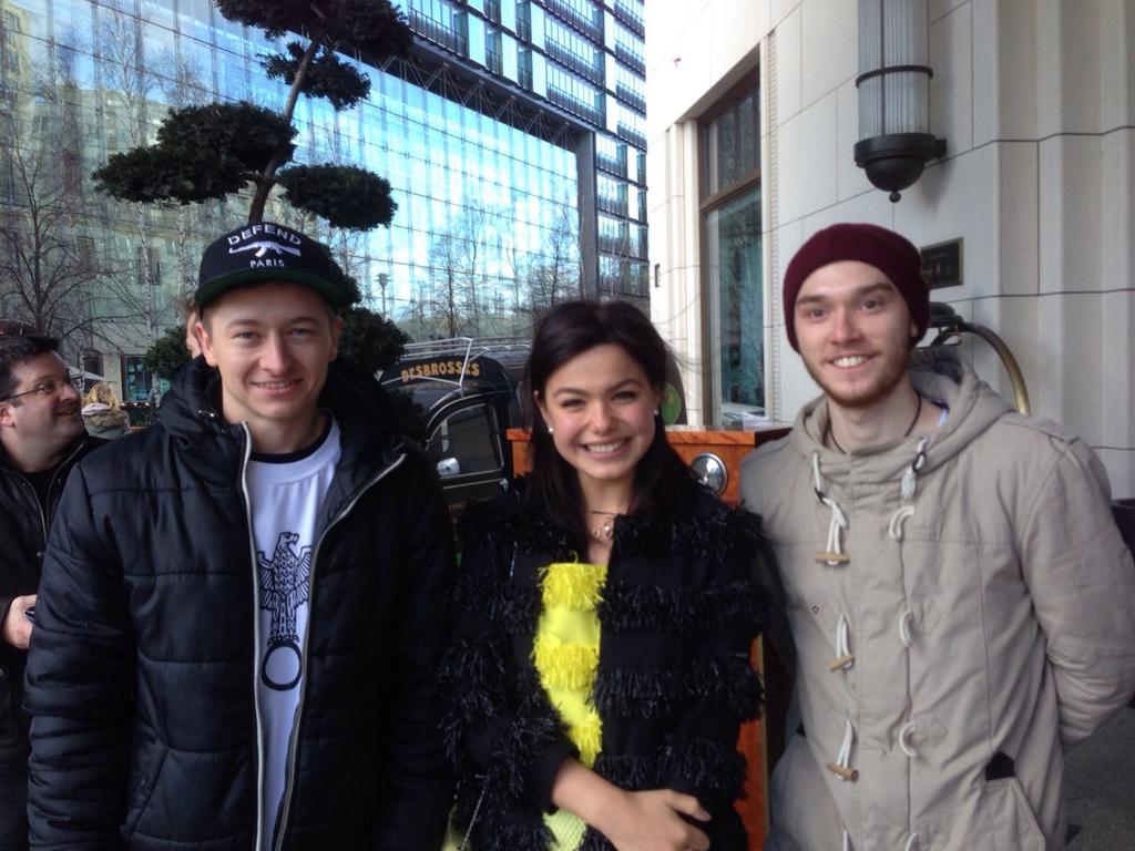 MaxFurrer's tweet photo. Photo with the real Superstar! :) @abbeyhoes #abbeyhoes http://t.co/lo6goIM7sO