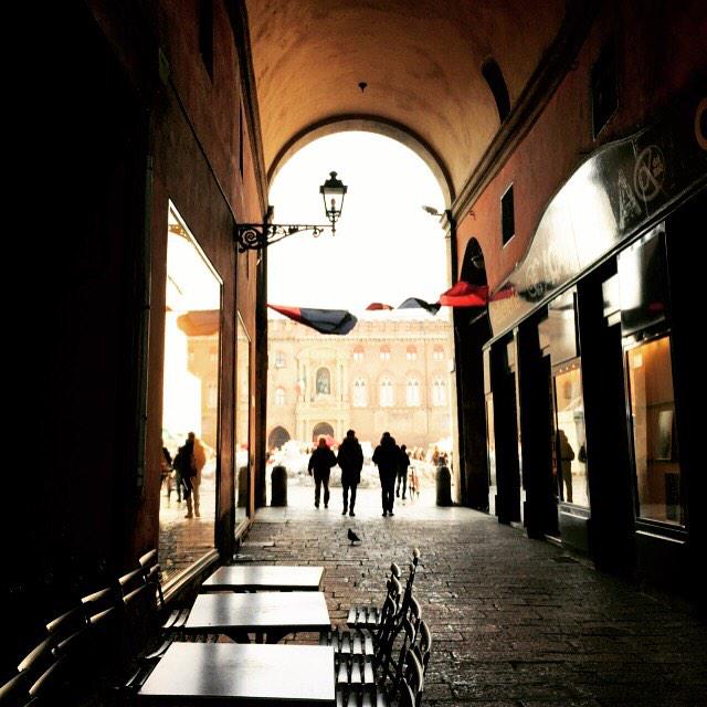 maviZani's tweet photo. Sundays #bologna @Twiperbole http://t.co/H8ZkpbamSj