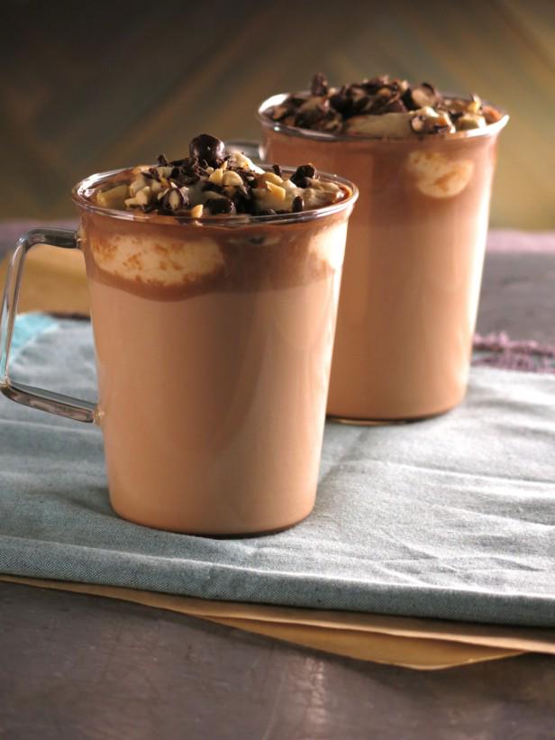 CookingChannel's tweet photo. Top your hot chocolate with peanut butter whipped cream and win the weekend. http://t.co/E3O2cpWCuu http://t.co/1580RGFDC2