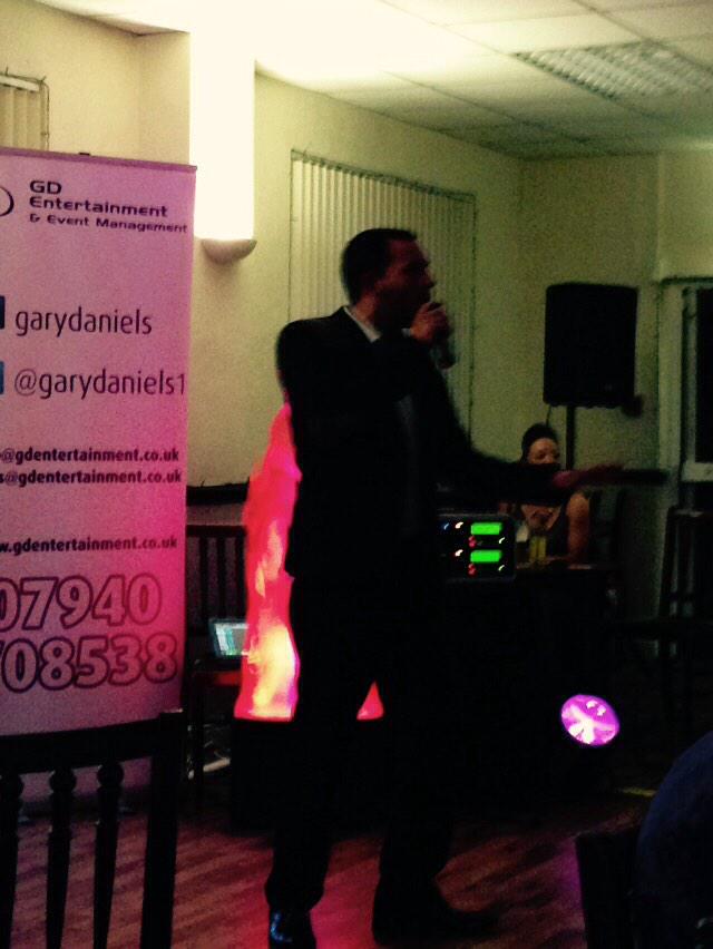 OldhamMitre's tweet photo. @GaryDaniels1 Thank you for another great performance last night. http://t.co/ER2yHJYHEL