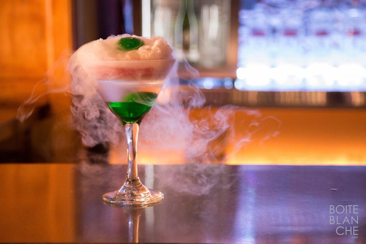 FiboLoft's tweet image. Cocktails et shooters moléculaires, toujours disponible pour vos événements