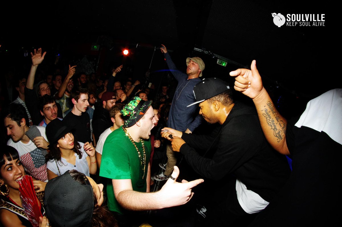 Soul_ville's tweet photo. Ola Soulpip's, récap vidéo du concert de @TheDoppelgangaz @GibusCafe  http://t.co/NInX9DRGfo #Beatmarket #ONYVA http://t.co/sFtEv8PEiY