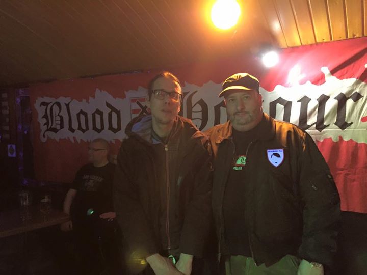 SimonBunger's tweet photo. #DanPark talte i lørdags ved B&amp;H Ungarns (hardcore nazister) "Day of Honour". Billedet her er fra efterfesten. http://t.co/5kYwpUSnLp