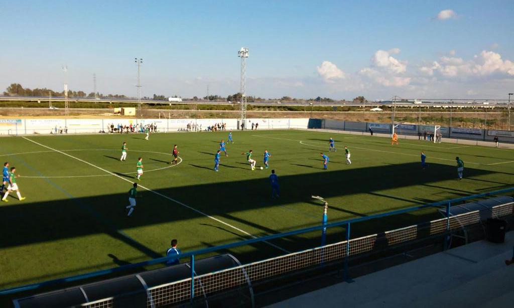 guillena_cf's tweet photo. Gran partido de los nuestros en Santiponce.
0-3 con goles de Borja, Jesús y Faeco.
Un pasito más.
Ahora por el Camas. http://t.co/DY7ve6ohjr
