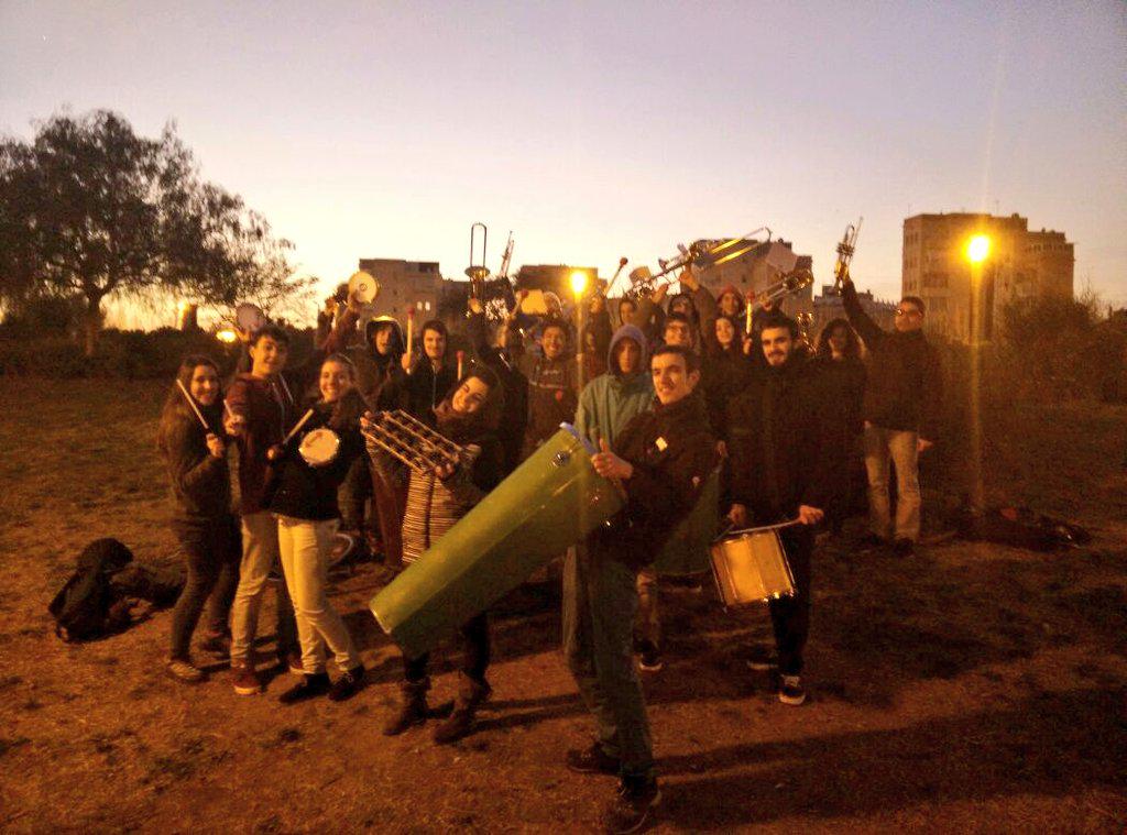 El fred no pot amb nosaltres, preparant el Carnaval amb moltes ganes!!