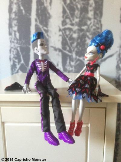 Spectras_MHnews's tweet image. Could it be @DeadFastGeek &amp;amp; her manster Slo Moe are finally getting their own special 2 pack together? 👻💕 #zombielove