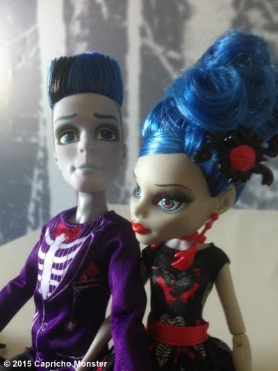 Spectras_MHnews's tweet image. Could it be @DeadFastGeek &amp;amp; her manster Slo Moe are finally getting their own special 2 pack together? 👻💕 #zombielove