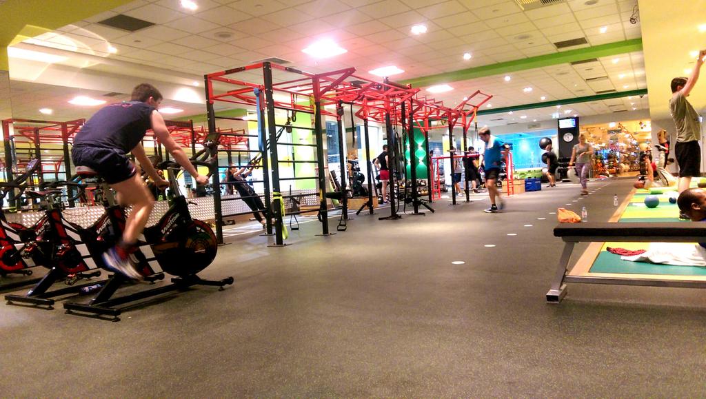 _fa81an's tweet photo. #SundayFunday #Gymtime followed by #visionsunday #DangerousDeclaration http://t.co/o9RqDH8nvz