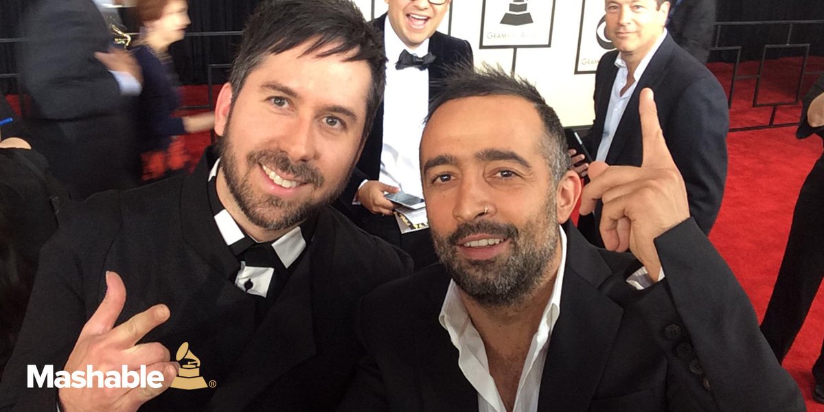 .@Mashable's selfie stop caught <a href="/CamilaMX/">Camila (Oficial)</a> on the #GRAMMYs red carpet!
