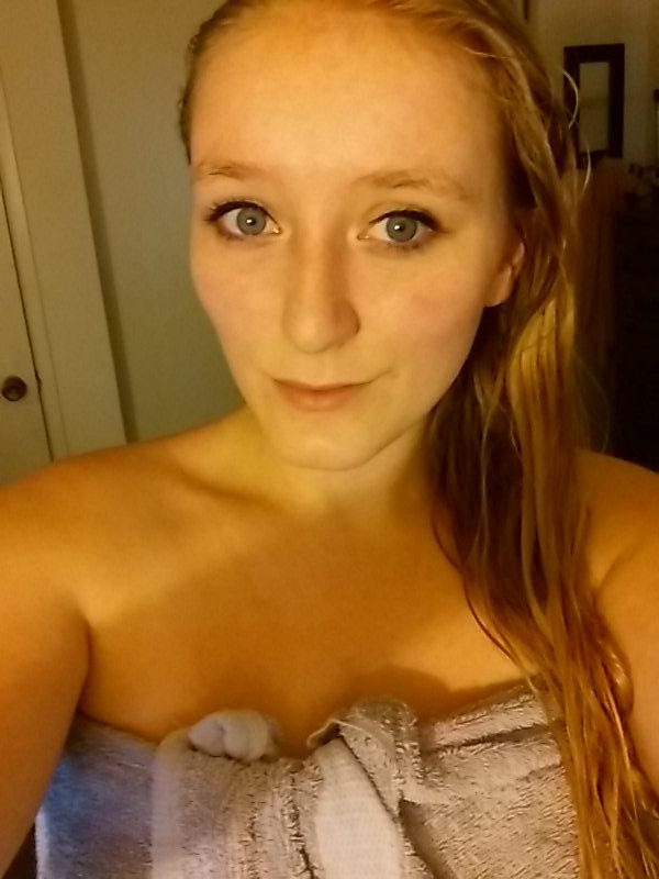 MilkyKristie's tweet photo. Getting on now boys #mfc #camgirl #milf #milkytits http://t.co/GOtEoAUIV5