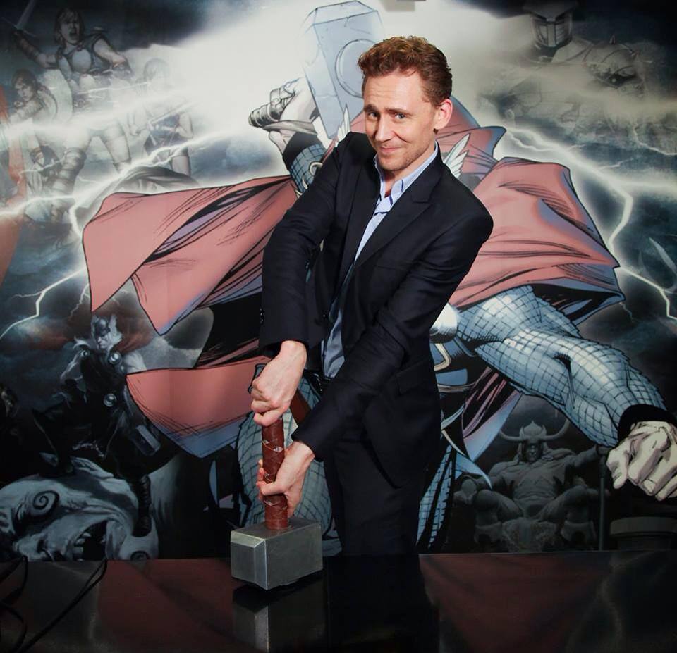 Happy Birthday to our favourite Asgardian trickster, Tom Hiddleston! What\s your favorite Loki moment? 