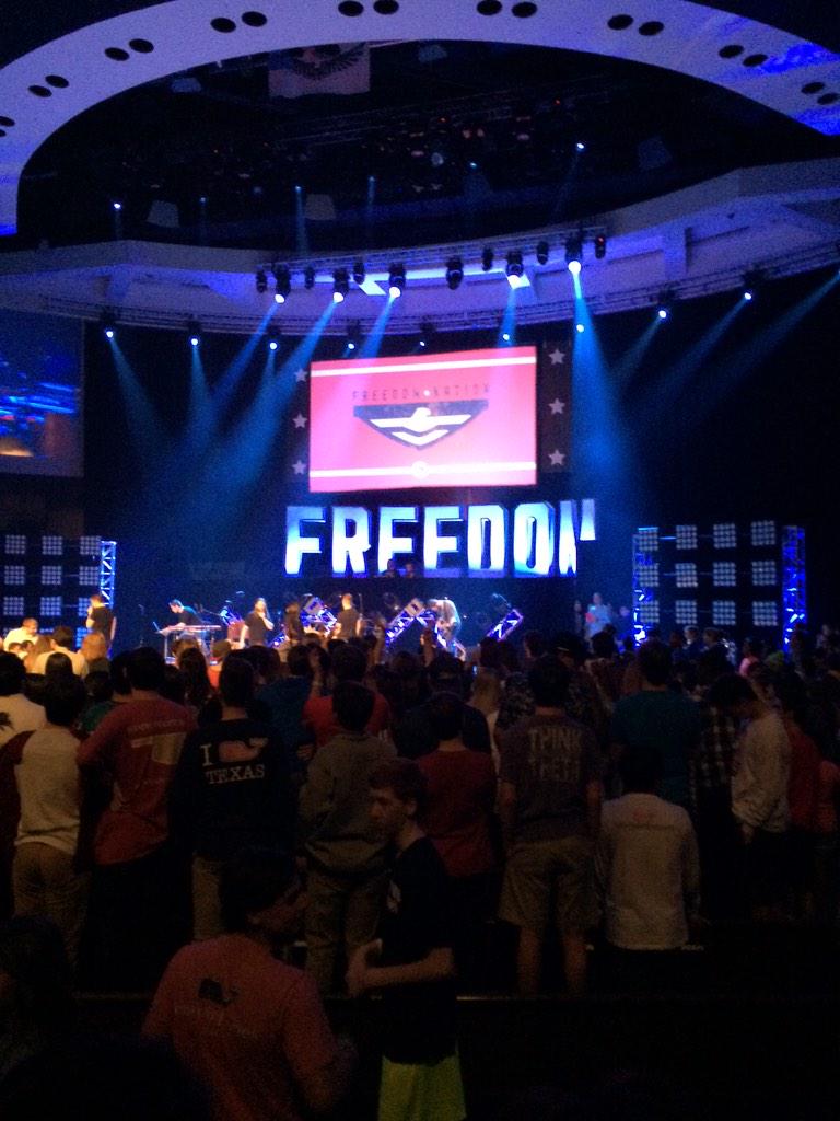 dani_delcueto's tweet photo. Missing Freedom already     #freedom2k15 :( http://t.co/bilEVZJjdb