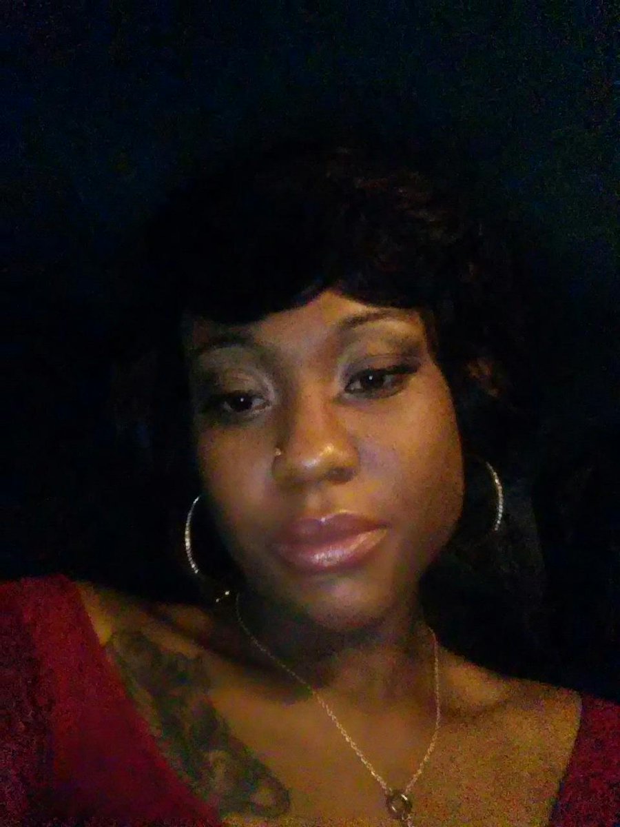 DeeDee2blessed's tweet photo. Just Deona http://t.co/2aQrGlTQxa