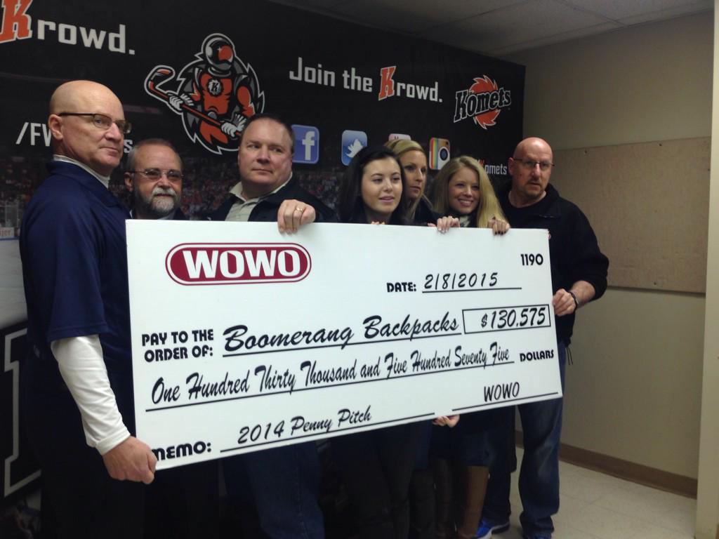 WOWOFORTWAYNE's tweet photo. THANK YOU WOWOLAND for your support to @boomerangbps - great check presentation with the great #Komets crew! http://t.co/WvMJYI2saT