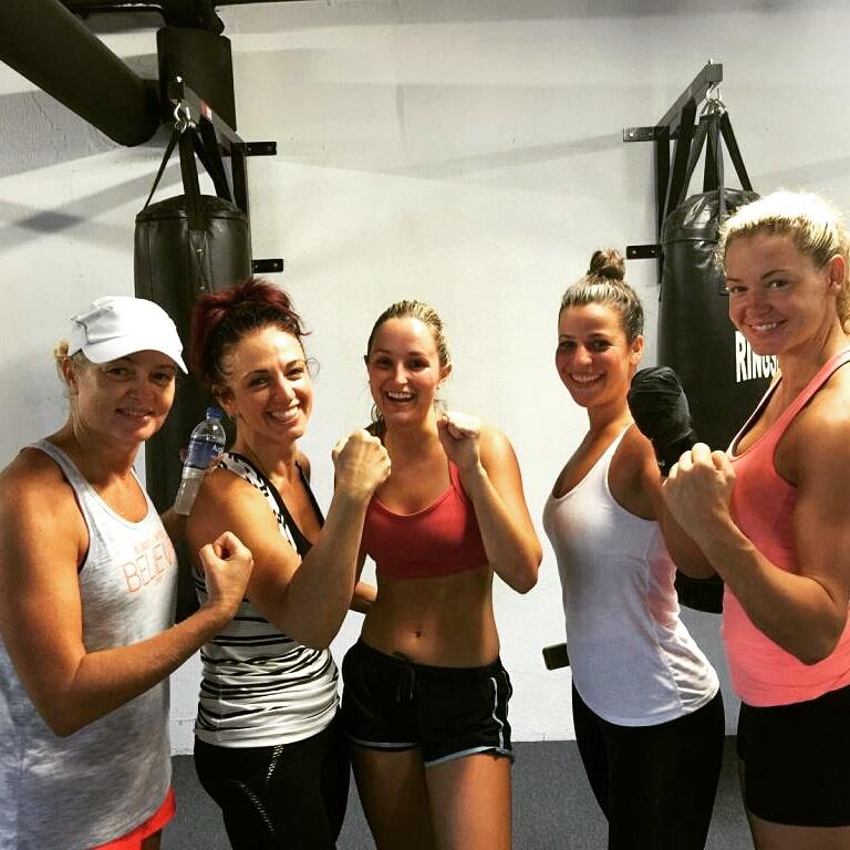 renaewauhop's tweet photo. The A team #anarchytrainingcentre #anarchy #boxing #legends #perth @MKKemp http://t.co/Akag9kS6xC